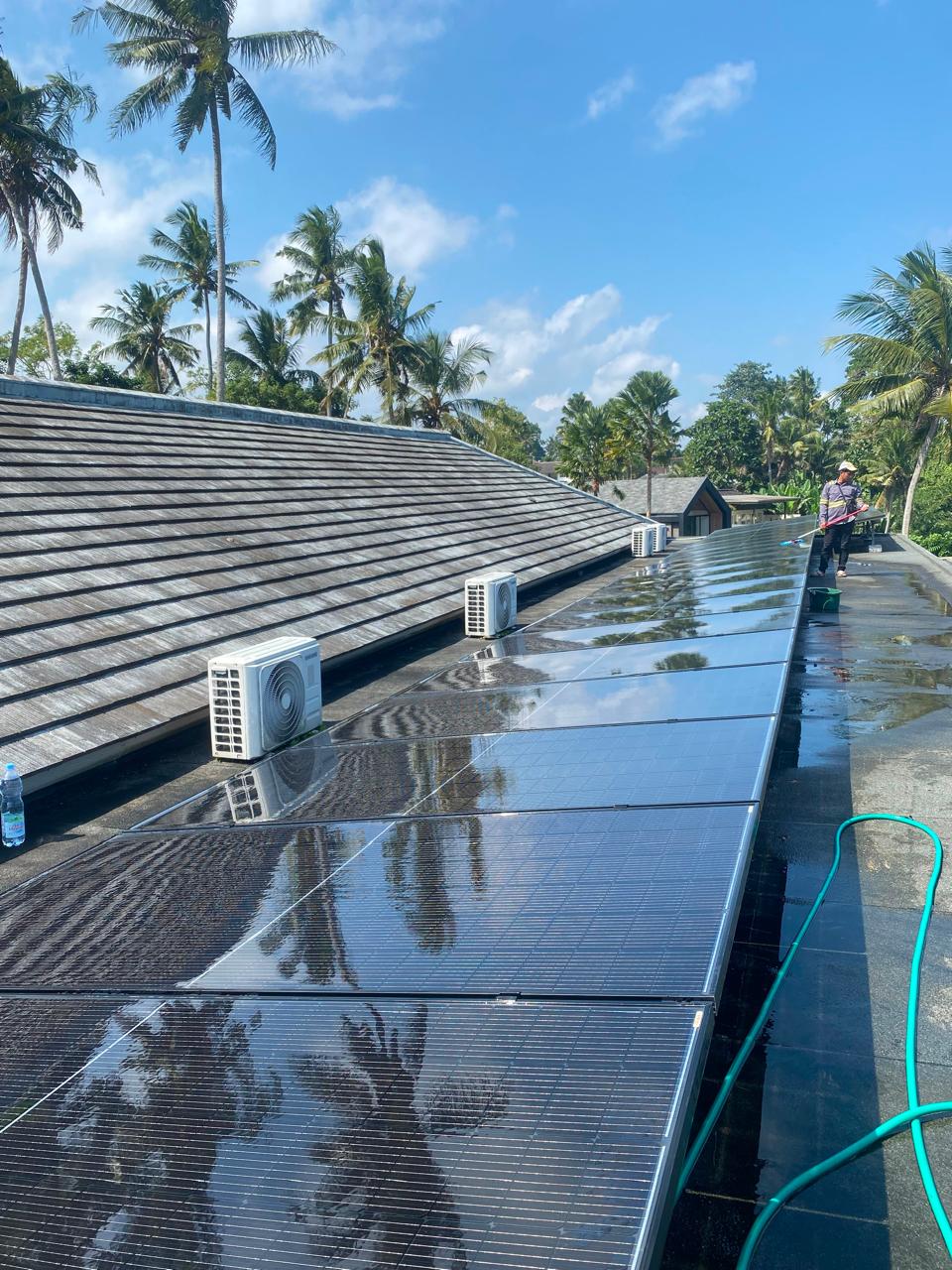 Solar Panel Pontianak office building installation