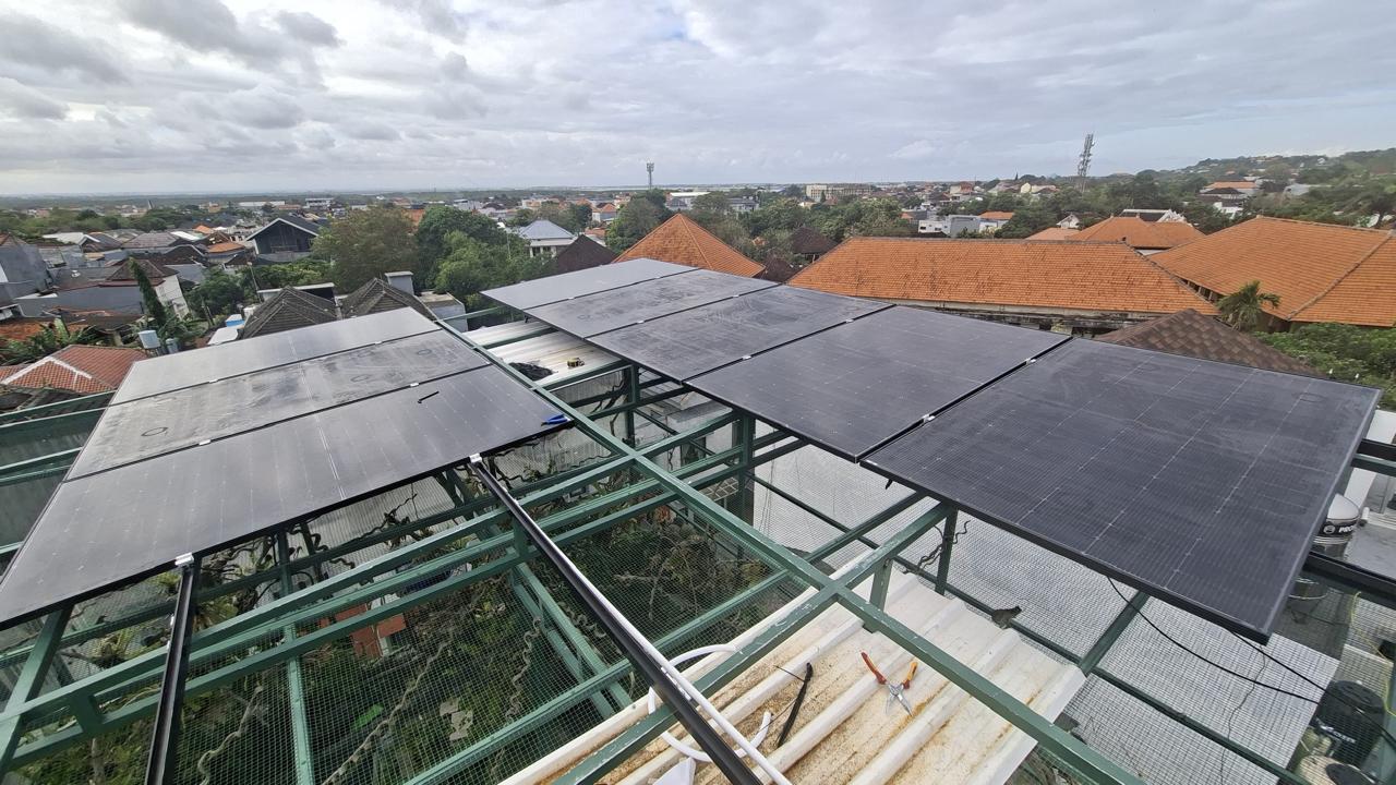 Solar Panel Manado tourism business solar installation