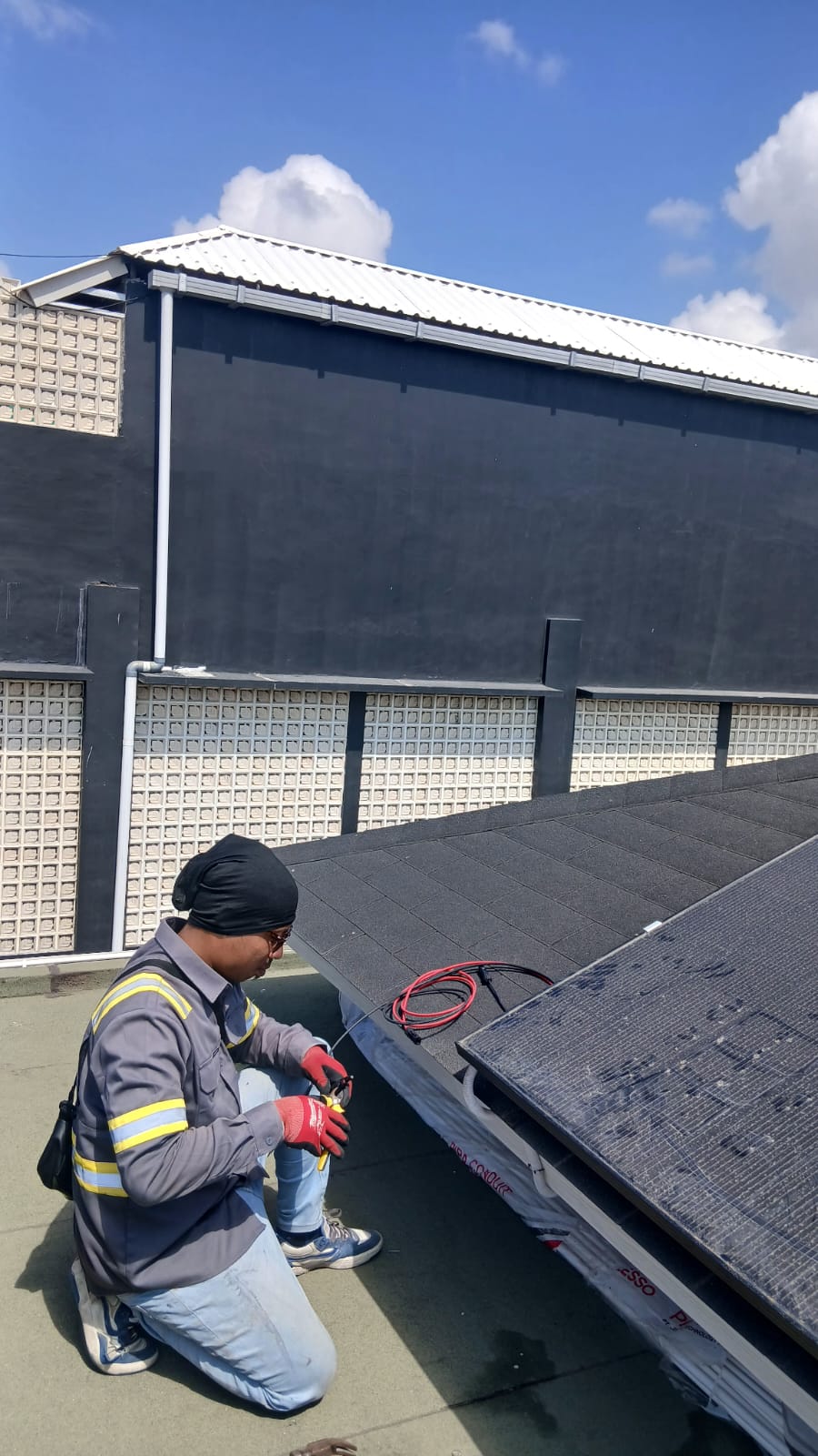 Solar Panel Tangerang commercial property solar installation