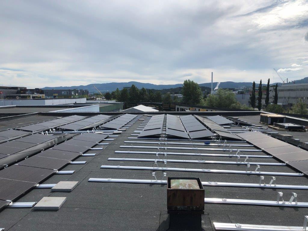 Solar Panel Semarang manufacturing facility installation